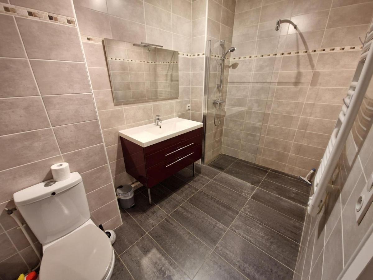 Confort 2 Pieces Pour 4 Pers, Chatelaillon-Plage, Parking - Fr-1-706-4 Экстерьер фото